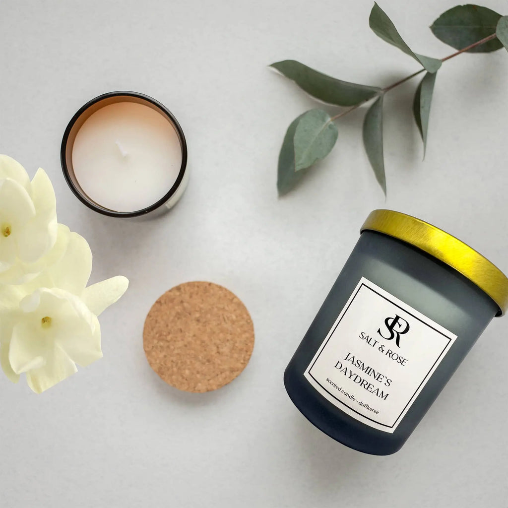 JASMINE`S DAYDREAM - ORGANIC SOY CANDLE Salt & Rose Cosmetics